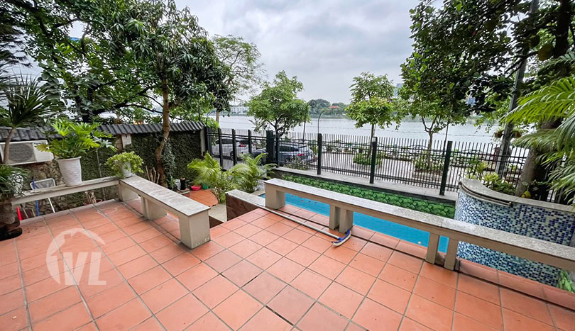 Villa with swimming pool and lake view in Tay Ho for rent