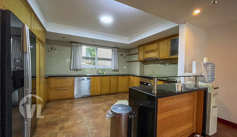 Villa with swimming pool and lake view in Tay Ho for rent