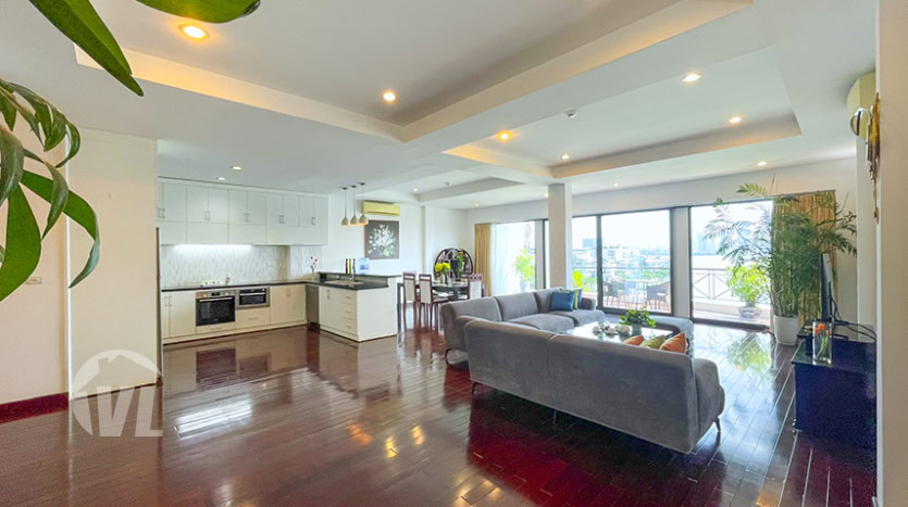 Bright 3 bedroom apartment to rent in Tay Ho on the West Lake