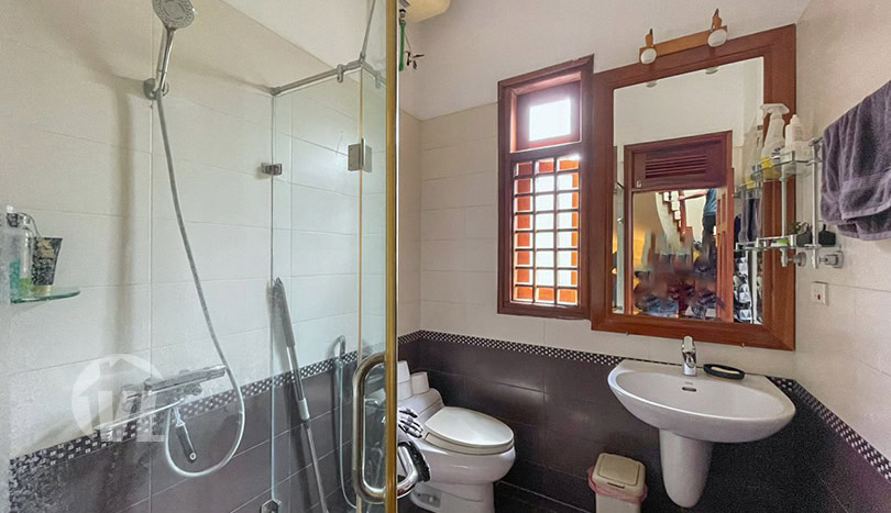 Bright 5 bed partly furnished house to rent in Tay Ho