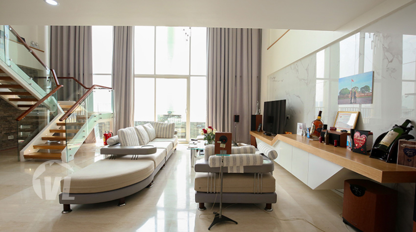 Large 4 bedroom penthouse to rent in Ciputra compound Hanoi