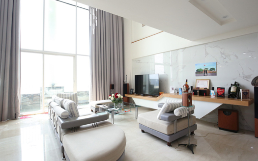 Large 4 bedroom penthouse to rent in Ciputra compound Hanoi