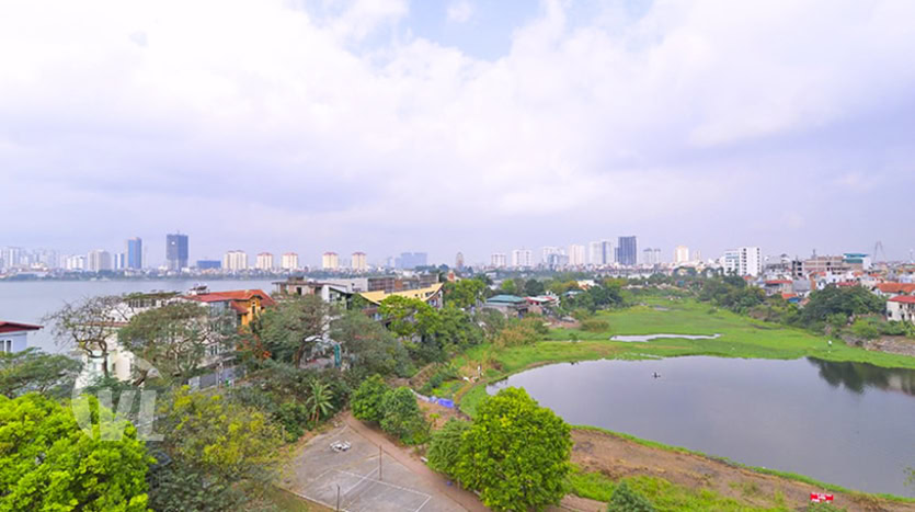 3 bedrooms duplex apartment with lake view in Tay Ho area