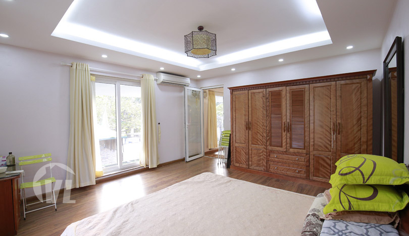 3 bedrooms house with garden to rent in Tay Ho Dang Thai Mai