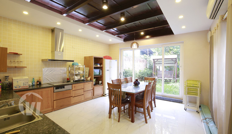 3 bedrooms house with garden to rent in Tay Ho Dang Thai Mai