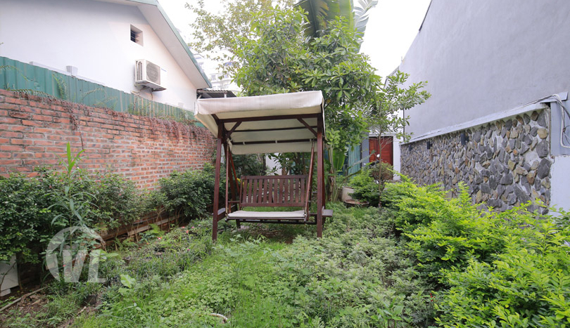 3 bedrooms house with garden to rent in Tay Ho Dang Thai Mai