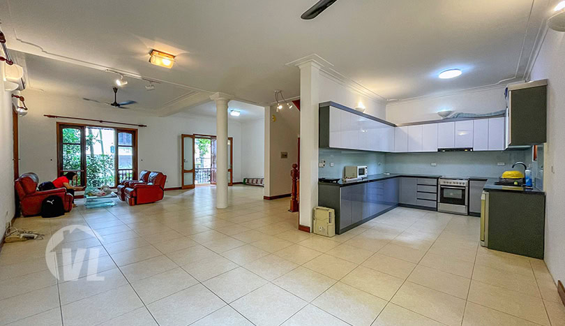 Large villa 6 beds with car access in Tay Ho district