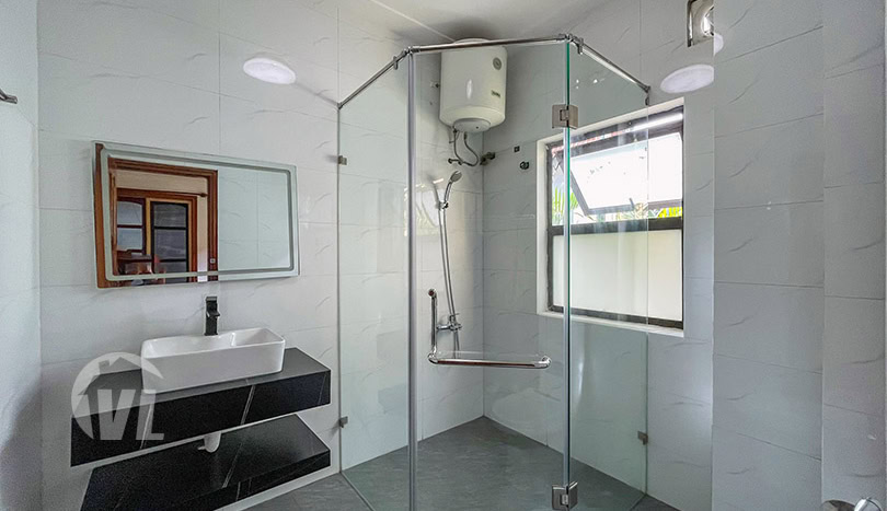 Large villa 6 beds with car access in Tay Ho district