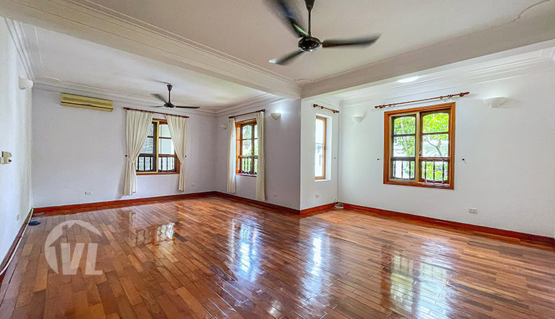 Large villa 6 beds with car access in Tay Ho district