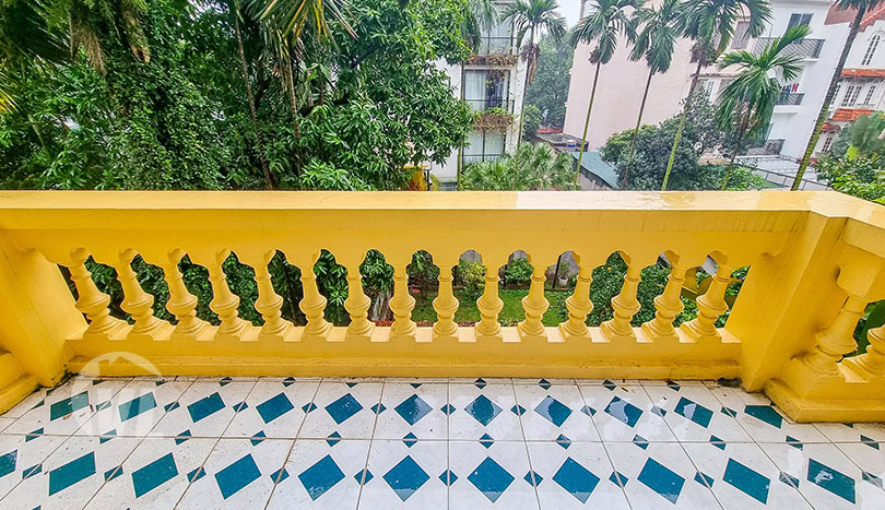 Airy furnished house with grass garden to rent in Hanoi Tay Ho area