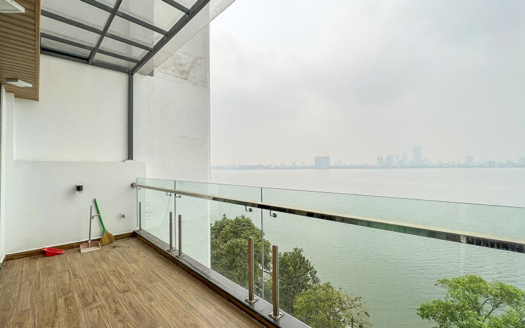 Partly furnished house with lake view in Tay Ho