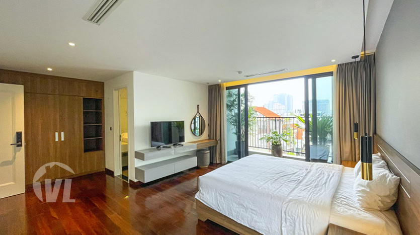 3 bed apartment with terrace for rent facing the West Lake