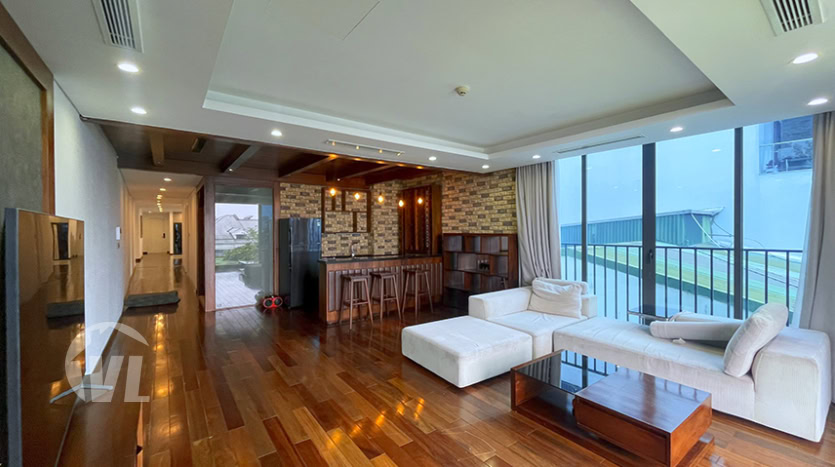 3 bed apartment with terrace for rent facing the West Lake