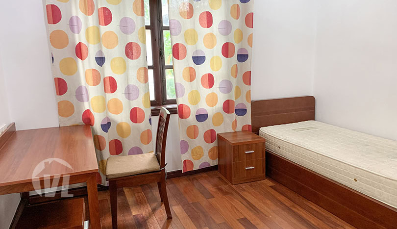 Affordable 5 bed house to rent with yard in Ciputra