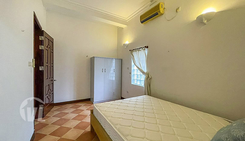 Splendid 5 bedroom house with yard to lease in Tay Ho
