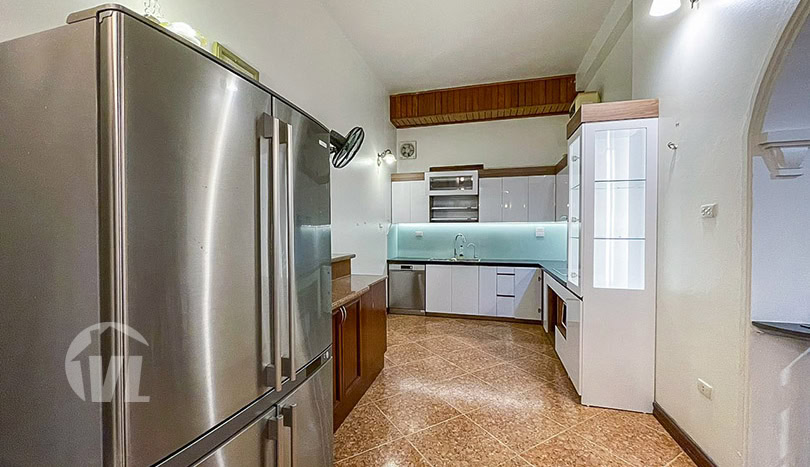 Splendid 5 bedroom house with yard to lease in Tay Ho