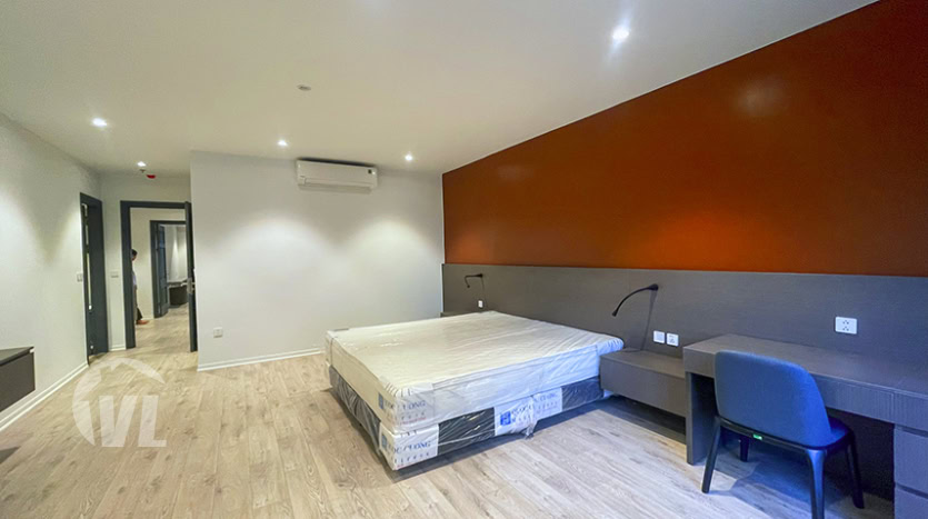 260 sq m first class 3 bedrooms apartment to lease in Tay Ho