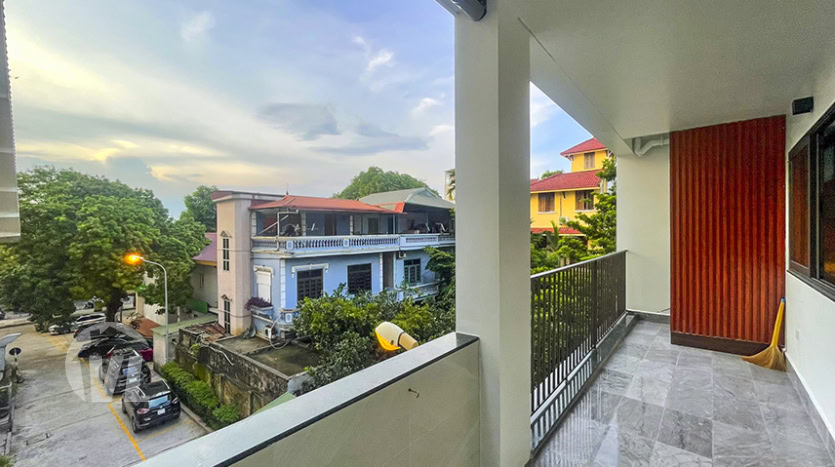 260 sq m first class 3 bedrooms apartment to lease in Tay Ho