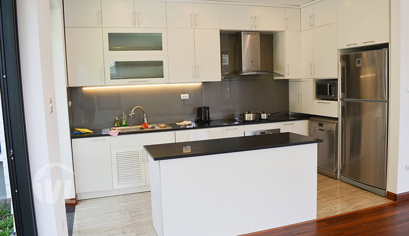 Large garden and modern house to rent in Tay Ho district