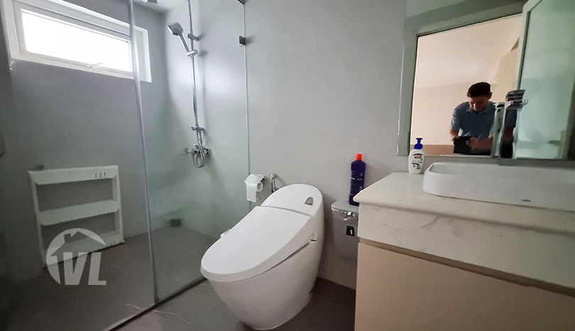 Modern villa with garden to rent close to LFAY in Long Bien