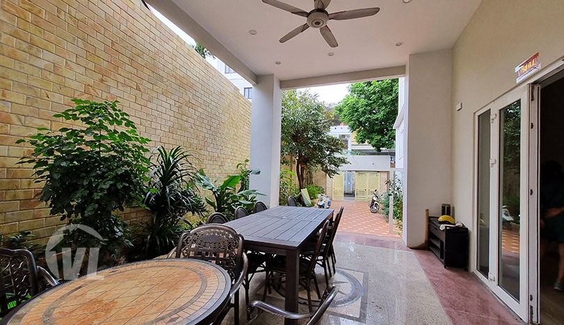 Modern villa with garden to rent close to LFAY in Long Bien