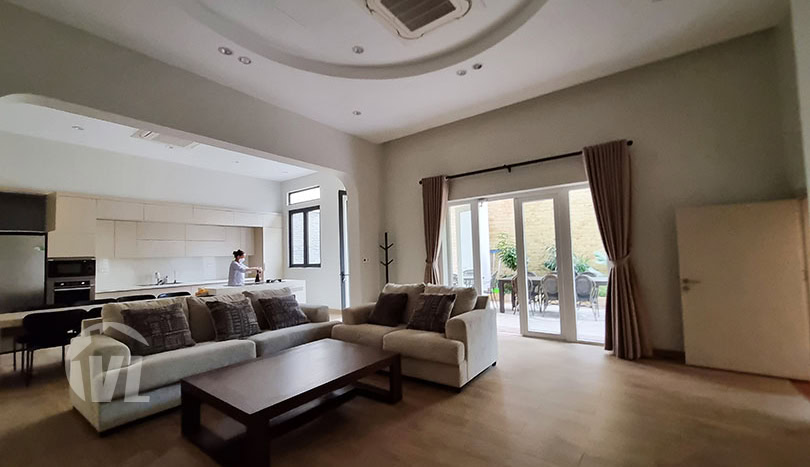 Modern villa with garden to rent close to LFAY in Long Bien