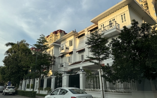villa in G block Ciputra Hanoi UNIS to rent