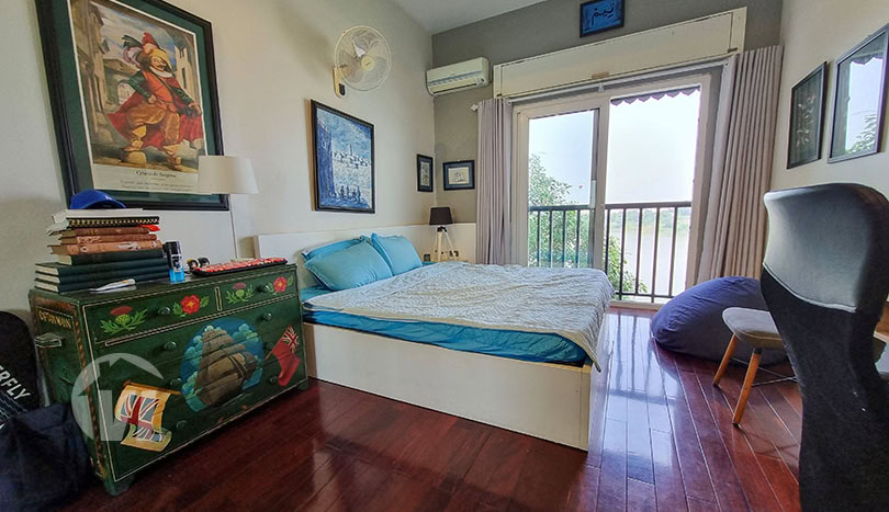 5 bed villa with River View to lease in Long Bien