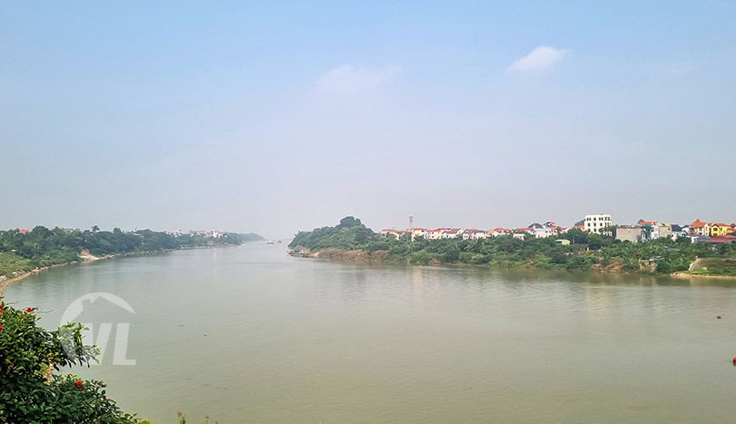 5 bed villa with River View to lease in Long Bien