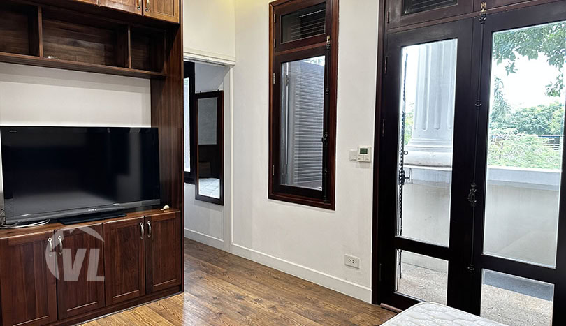Large furnished 5 bed villa to rent in Ciputra next to UNIS