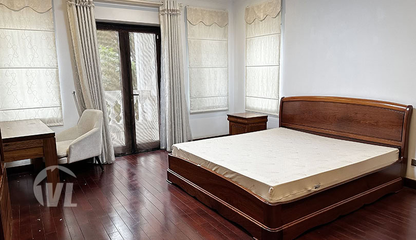 Large furnished 5 bed villa to rent in Ciputra next to UNIS