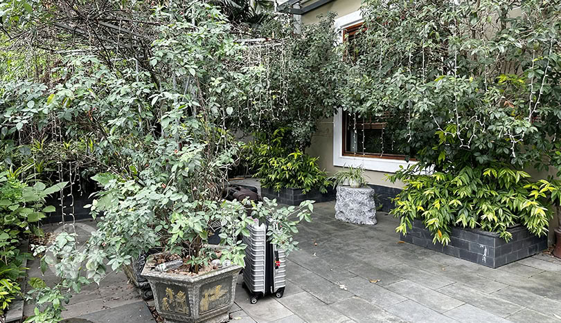 Large furnished 5 bed villa to rent in Ciputra next to UNIS