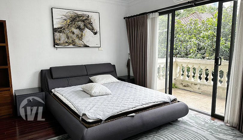 Large furnished 5 bed villa to rent in Ciputra next to UNIS