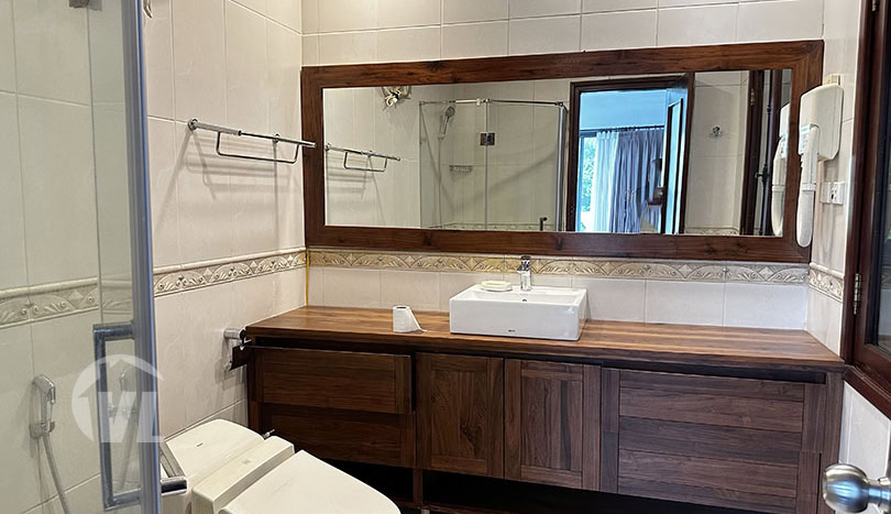 Large furnished 5 bed villa to rent in Ciputra next to UNIS