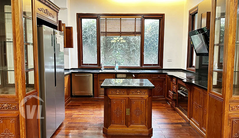 Large furnished 5 bed villa to rent in Ciputra next to UNIS