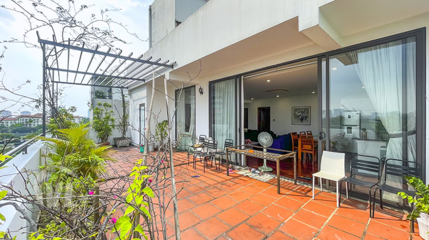 2 beds apartment with large terrace to rent in Tay Ho
