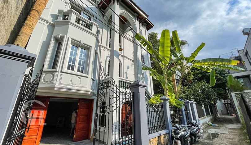 4 bed furnished house close to the French School in Hanoi