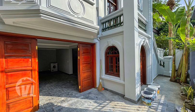 4 bed furnished house close to the French School in Hanoi