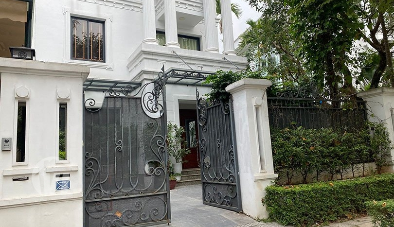 renovated villa in Block C Ciputra Hanoi