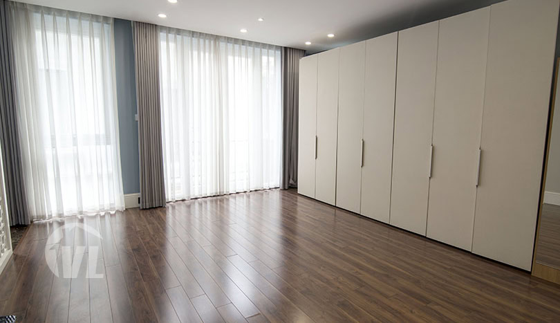 Partly furnished modern house to rent in Ciputra 5 beds 4 baths