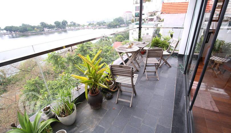 Lake view 3 bedrooms penthouse for rent Truc Bach