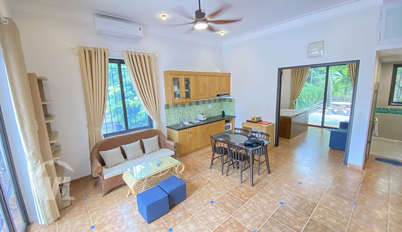 2 bedroom house with garden for rent in Long Bien