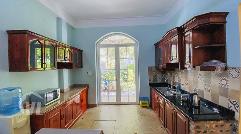 Affordable 3 bed house on river banks in Long Bien