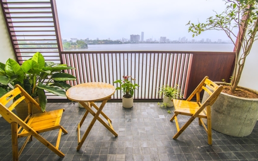 Amazing lake view 2 bedroom apartment in Tay Ho