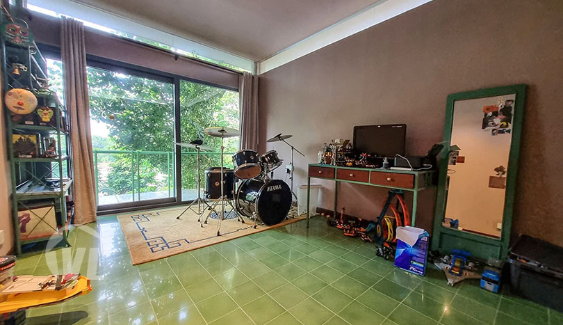 Charming garden villa to rent in Long Bien on the Red River