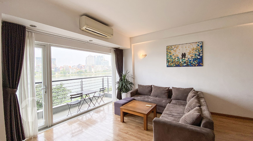 Lake view 2 bedroom apartment on Tu Hoa Tay Ho