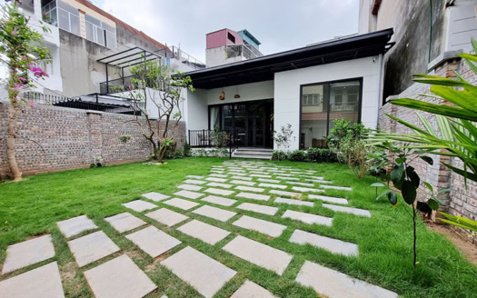 New house with garden to rent close to LFAY in Long Bien