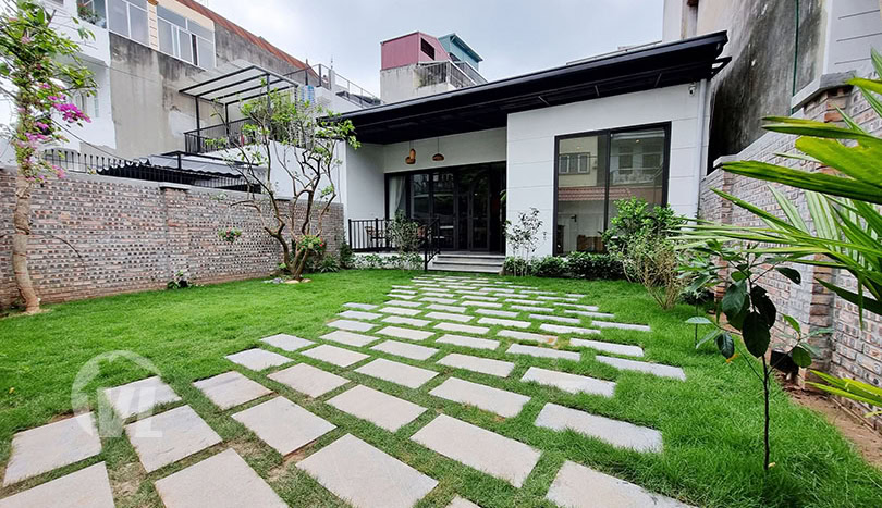 New house with garden to rent close to LFAY in Long Bien