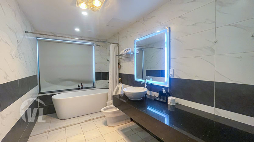 Penthouse with lake view for rent in Tay Ho 3 bed 3 bath