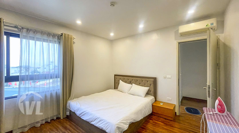 Penthouse with lake view for rent in Tay Ho 3 bed 3 bath